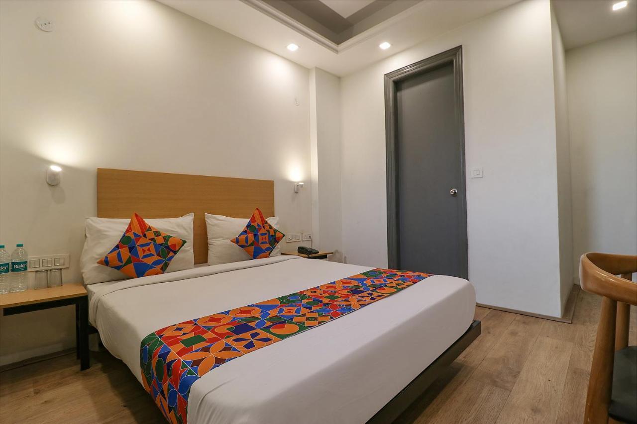 Fabhotel The Chaitanyas Rohini Sec 18 Delhi  Exterior photo